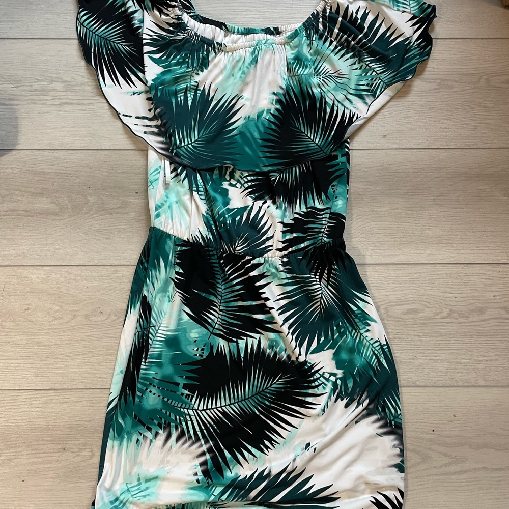 White House Black Market Floral resort dress